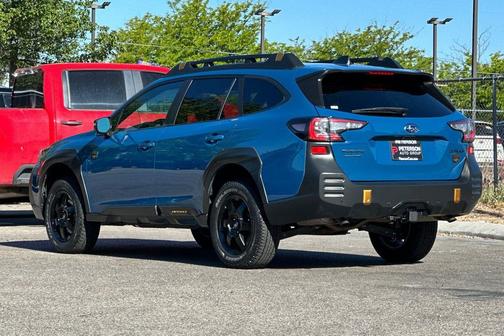 Geyser Blue 2022 Subaru Outback Wilderness