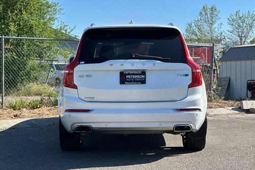 Crystal White Pearl Metallic 2017 Volvo XC90 T6 Inscription