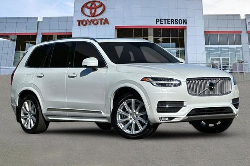Crystal White Pearl Metallic 2017 Volvo XC90 T6 Inscription