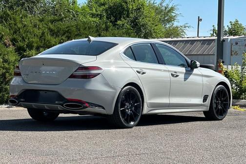 2025 Genesis G70 2.5T RWD