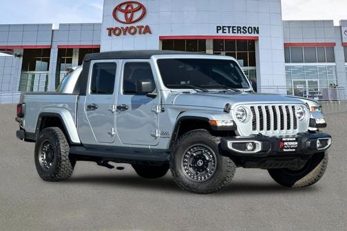 2022 Jeep Gladiator Overland