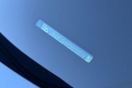 2025 Lexus UX 300h Premium