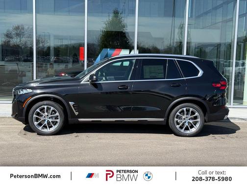 Black Sapphire Metallic 2026 BMW X5 xDrive40i