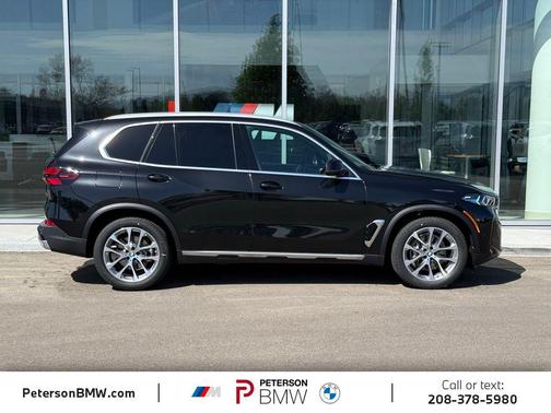 Black Sapphire Metallic 2026 BMW X5 xDrive40i