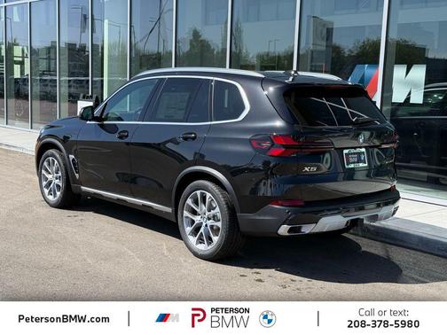 Black Sapphire Metallic 2026 BMW X5 xDrive40i