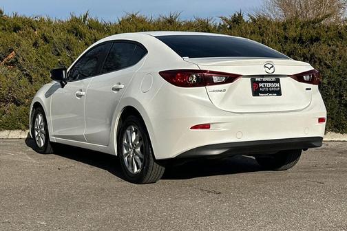 2015 Mazda Mazda3 i Touring