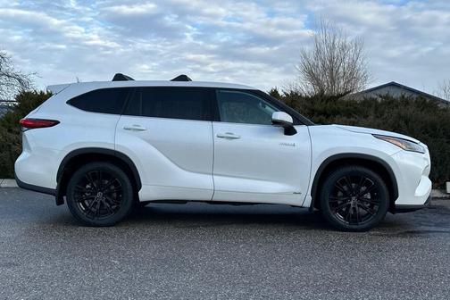 2021 Toyota Highlander Hybrid LE