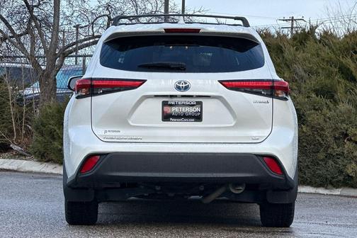 2021 Toyota Highlander Hybrid LE