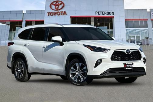Wind Chill Pearl 2023 Toyota Highlander XLE