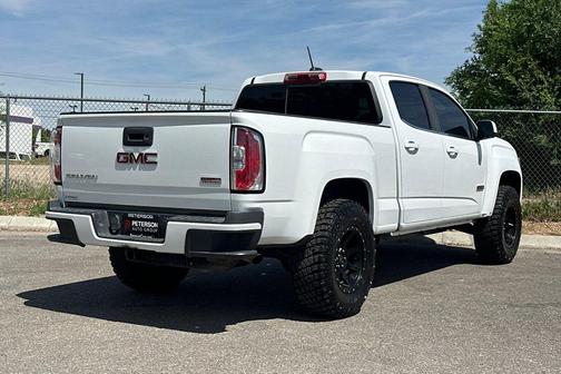Summit White 2017 GMC Canyon SLE