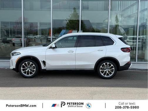 Mineral White Metallic 2026 BMW X5 xDrive40i