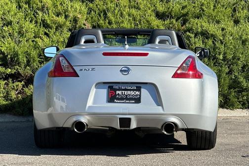 2010 Nissan 370Z Touring