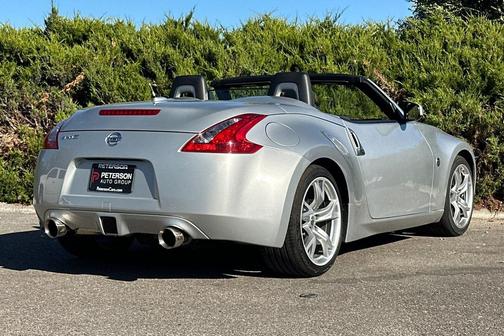 2010 Nissan 370Z Touring