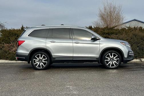 2019 Honda Pilot Touring 8-Passenger