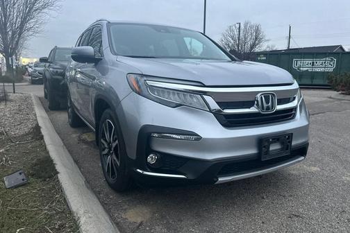 2019 Honda Pilot Touring 8-Passenger