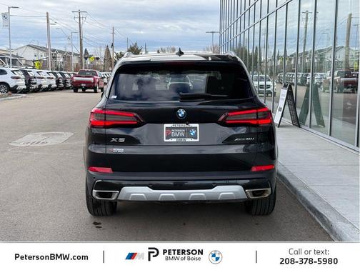 Carbon Black Metallic 2023 BMW X5 xDrive40i