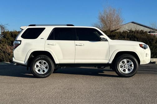 2024 Toyota 4Runner SR5 Premium