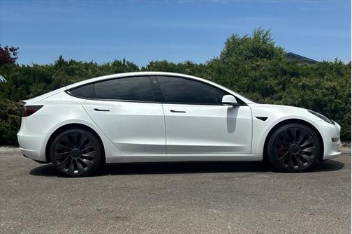 2023 Tesla Model 3 Performance