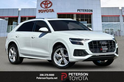 2022 Audi Q8 55 Premium