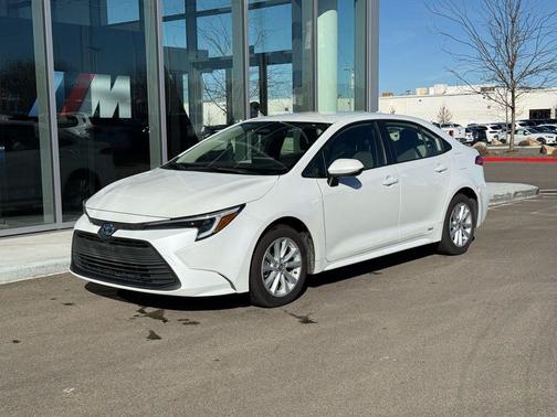 2025 Toyota Corolla Hybrid LE