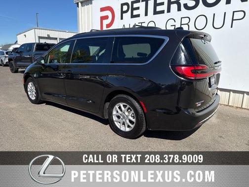 2022 Chrysler Pacifica Touring L