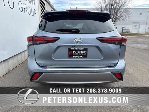 2024 Toyota Highlander Platinum