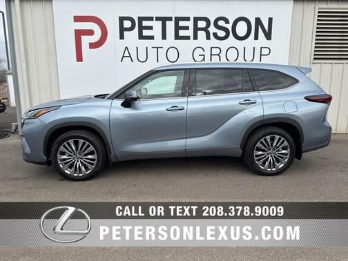 2024 Toyota Highlander Platinum