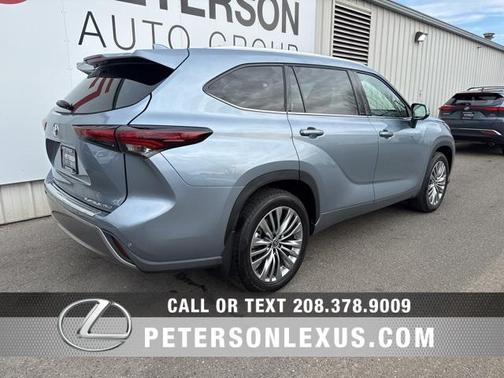2024 Toyota Highlander Platinum