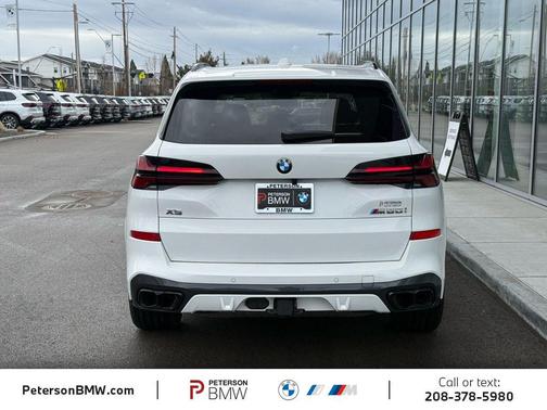 2025 BMW X5 M60i