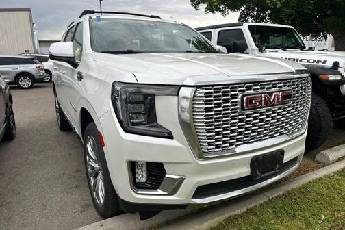 White Frost 2022 GMC Yukon Denali