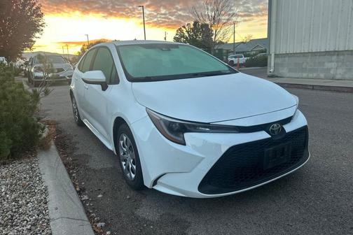 2022 Toyota Corolla LE
