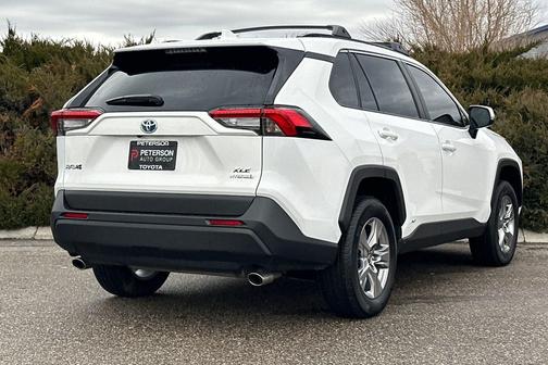 2024 Toyota RAV4 Hybrid XLE