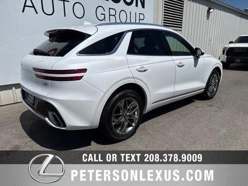 Uyuni White 2025 Genesis GV70 2.5T AWD