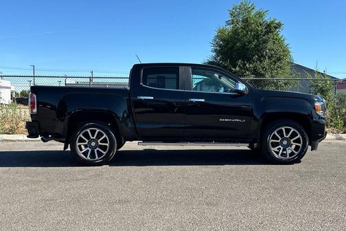 Onyx Black 2021 GMC Canyon Denali