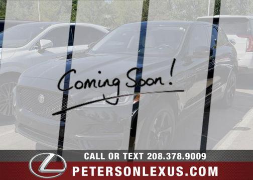 Ultimate Black Metallic 2017 Jaguar F-PACE 35t Prestige