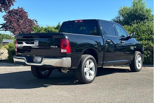 2019 RAM 1500 SLT