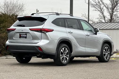 2023 Toyota Highlander XLE