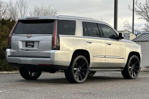 2016 Cadillac Escalade Luxury