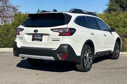 2022 Subaru Outback Touring XT