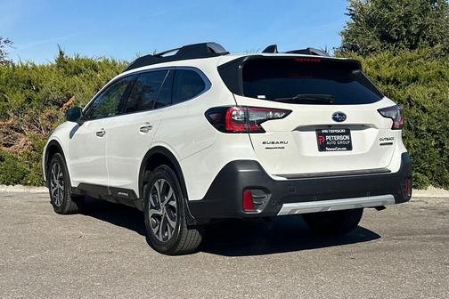 2022 Subaru Outback Touring XT