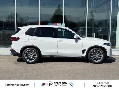 Alpine White 2026 BMW X5 PHEV xDrive50e