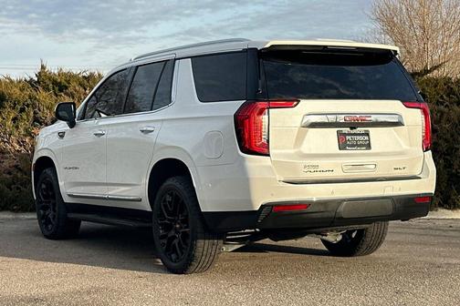 2023 GMC Yukon SLT
