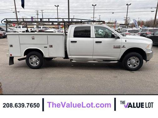 2017 RAM 3500 Tradesman Crew Cab 4x4 8' Box