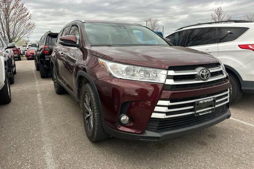 Ooh La La Rouge Mica 2019 Toyota Highlander XLE