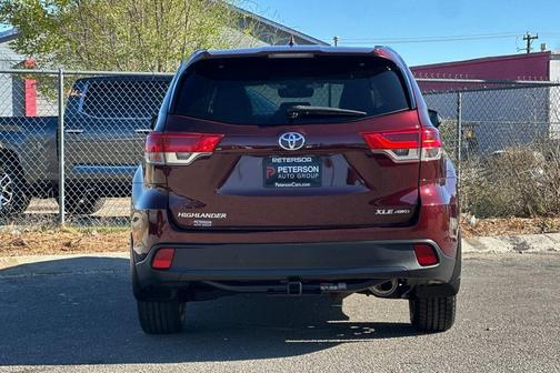 Ooh La La Rouge Mica 2019 Toyota Highlander XLE