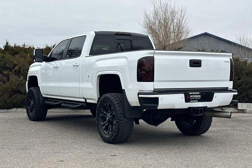 2016 GMC Sierra 2500 Denali