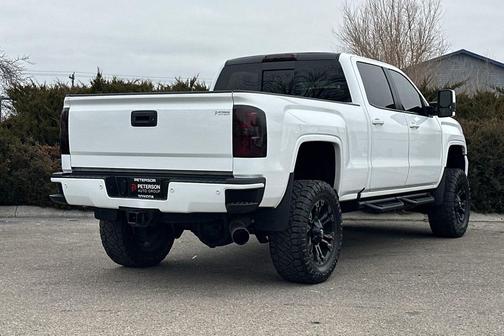 2016 GMC Sierra 2500 Denali