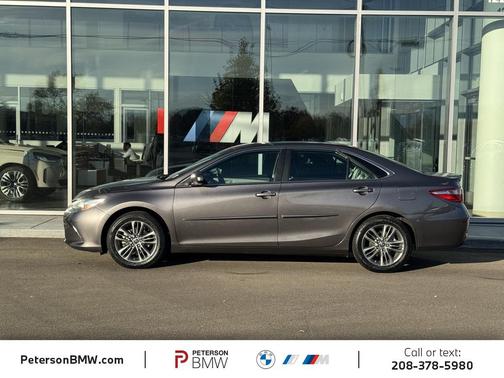 2017 Toyota Camry SE