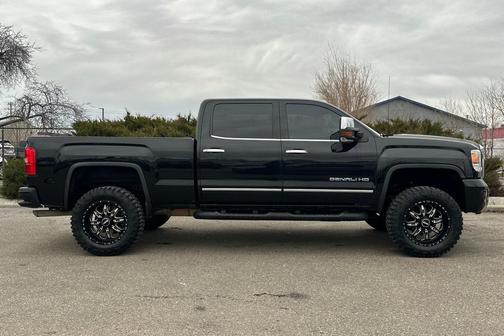 2016 GMC Sierra 2500 Denali