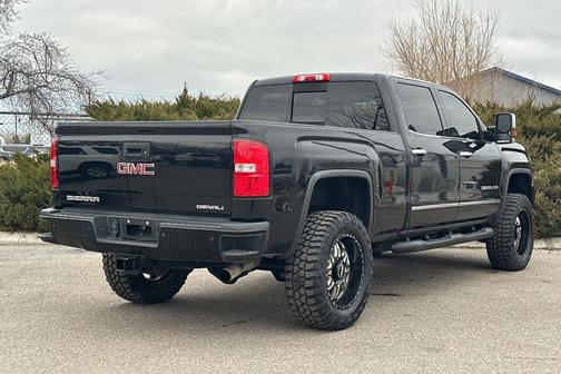 2016 GMC Sierra 2500 Denali